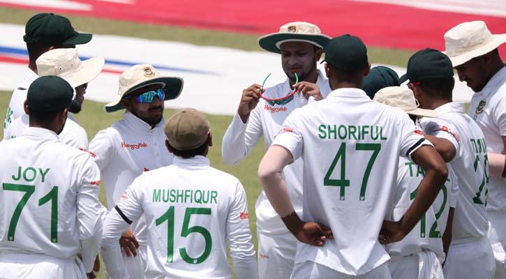 ‘২০ উইকটে নিতে হলে পাঁচ বোলার খেলাতে হবে’